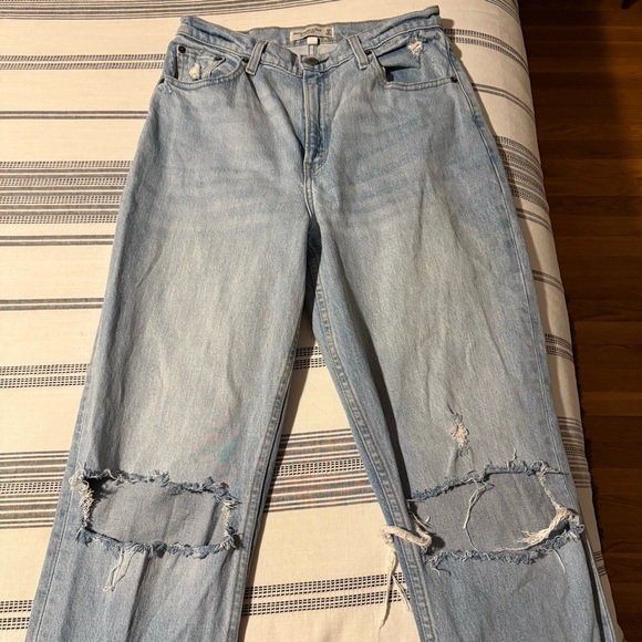 A&F 90s Straight Ultra High Rise - Picture 2 of 7